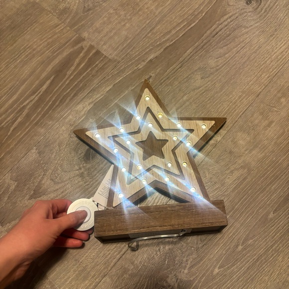 NWT Target Wondershop 9" Battery Operated Lit
Decorative Wooden Star - Picture 2 of 5